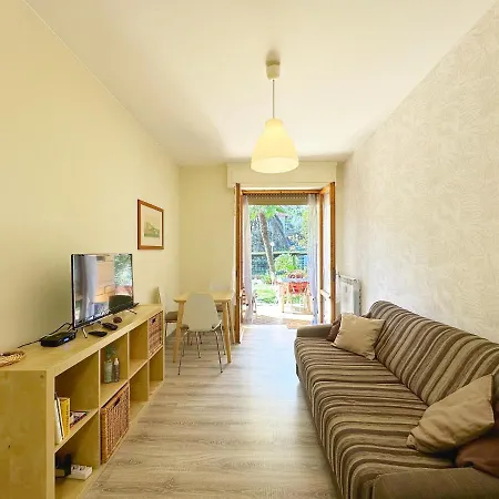 Appartamento Bilocale Olivi Con Giardino E Posto Auto Privato *